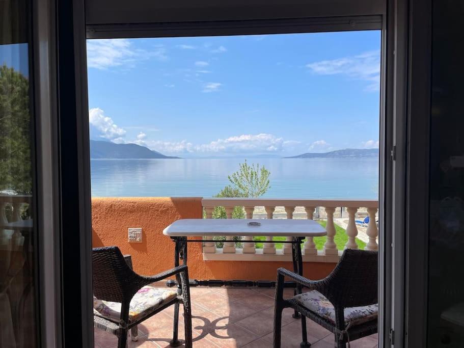 Pampas Seafront Villa, 6 Bedrooms, North Evvoia Kanatádhika Exterior foto