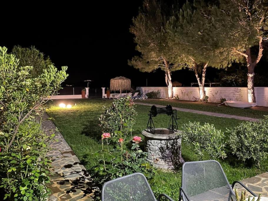 Pampas Seafront Villa, 6 Bedrooms, North Evvoia Kanatádhika Exterior foto